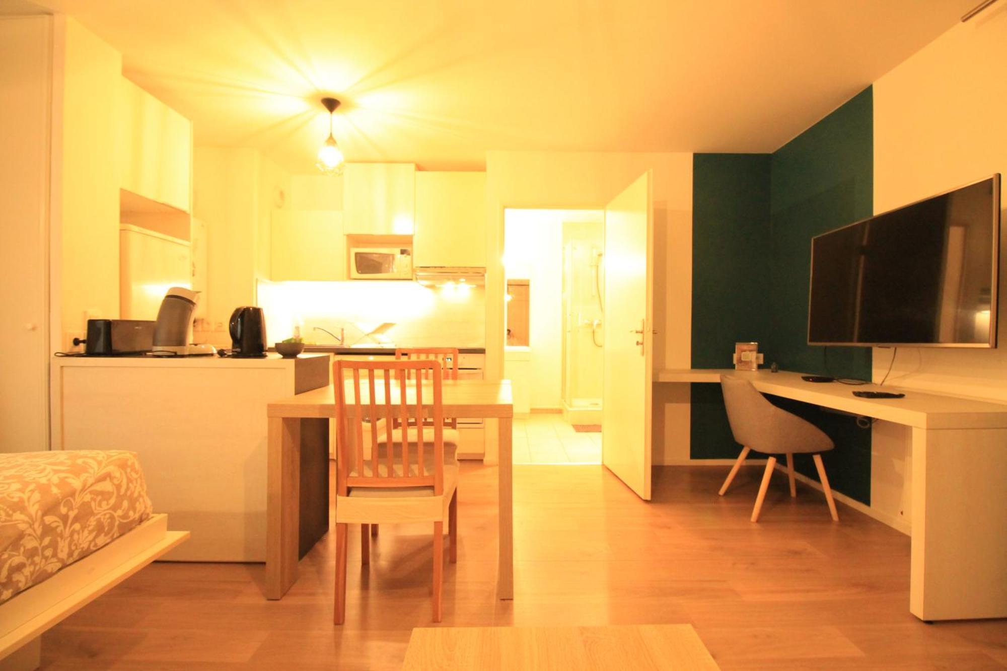 Disponible - Appartement Entier Neuf - 8Mn A Pied Rer C Paris, Parking Rue Gratuit, En Face Hopital D'Arpajon, Balcon Prive, Matelas Bultex 160X200, Ascenseur, Acces Pmr, Centre Ville A Pied 外观 照片