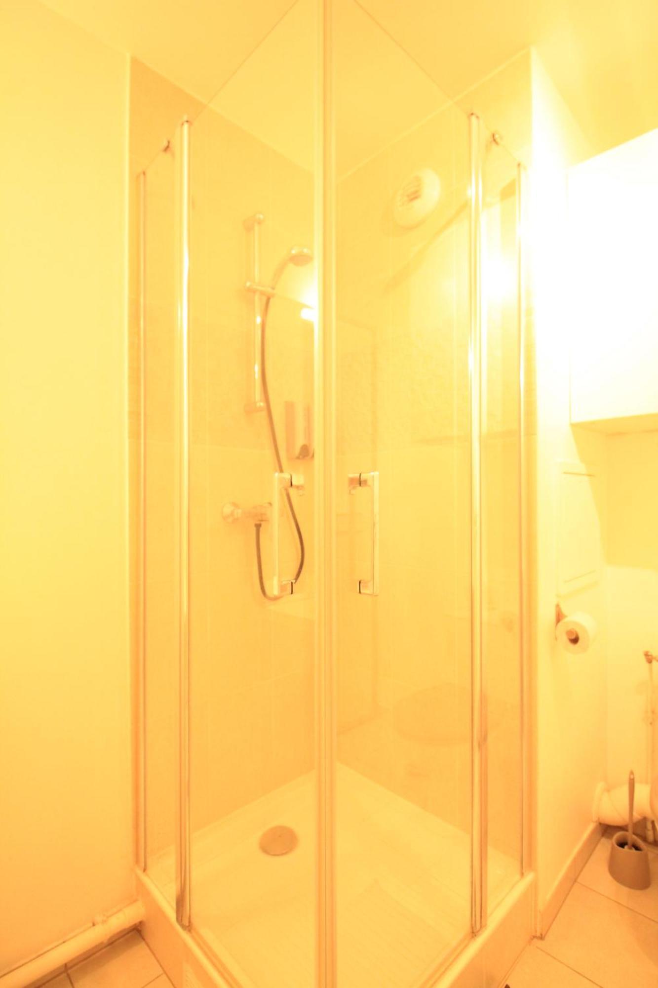 Disponible - Appartement Entier Neuf - 8Mn A Pied Rer C Paris, Parking Rue Gratuit, En Face Hopital D'Arpajon, Balcon Prive, Matelas Bultex 160X200, Ascenseur, Acces Pmr, Centre Ville A Pied 外观 照片